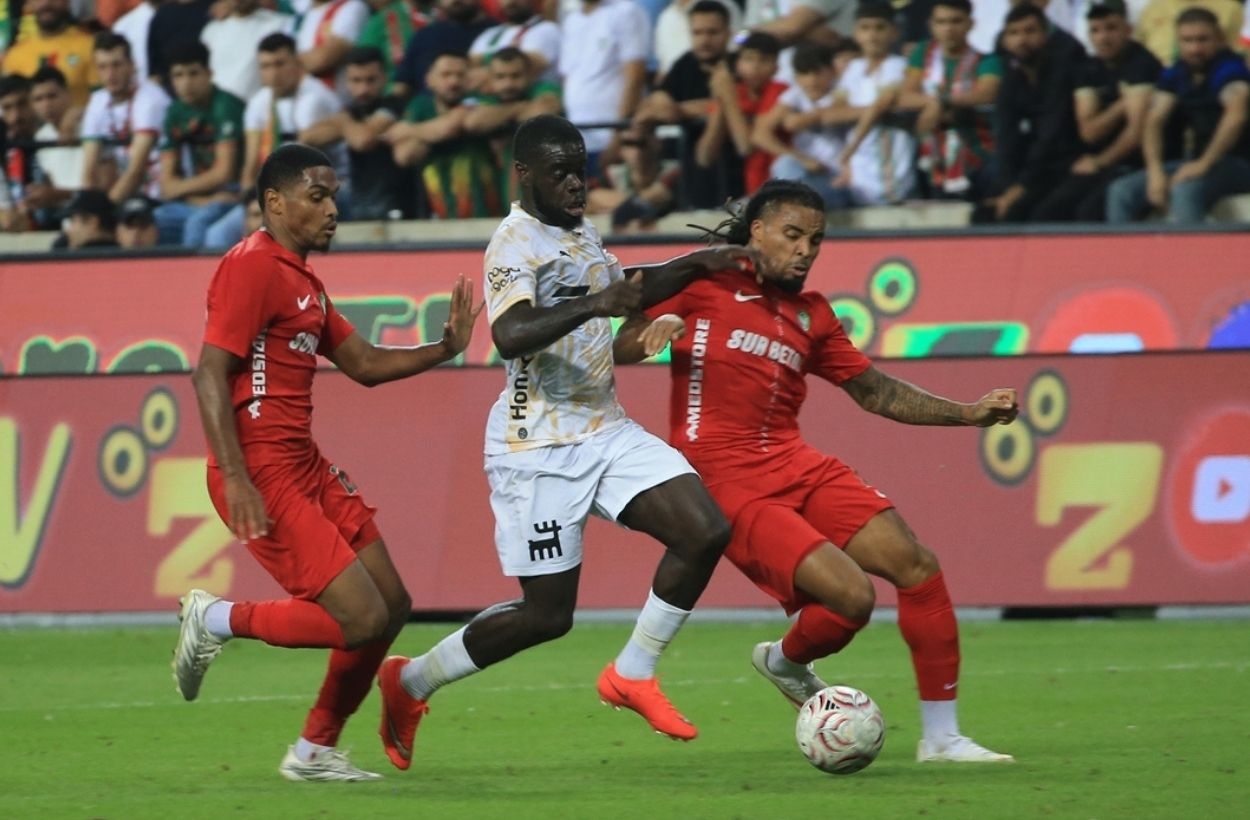 Amed SK – Başakşehir: 5-0 (MAÇ SONUCU)